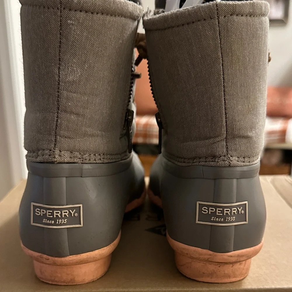 Sperry Saltwater Taupe & Coral Duck Boots 8.5 - Picture 3 of 8